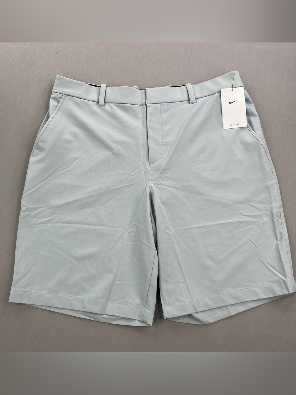 NIKE MENS DRI-FIT VICTORY HYBRID 10.5” GOLF SHORTS